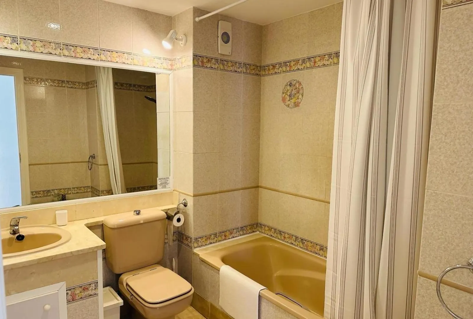 Flat In Matchroom Golf Pool Beach Fuengirola España